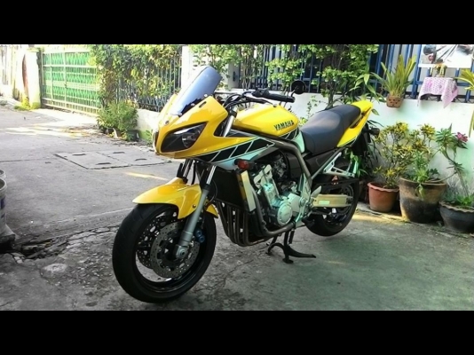 ขายครับ FZS1000 ปี2003 ทะเบียนแท้โอนขนส่ง (จัดไฟแนนได้150,000) รถสวยเครื่องดีวิ่งน้อยทำใหม่หมดทั้งคันสภาพจบพร้อมออกทริป