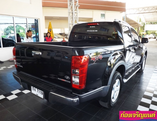 ISUZU ALL NEW DMAX V CROSS 3.0VGS 4WD AUTO