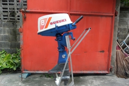 ขาย เรือปิเนียม LANDUA 12 ฟุต พร้อมเครื่อง SUZUKI 8 แรงหางสั้น พร้อมใช้ 43000 แยกขายได้ ตัวเรือ 27,000 เครื่อง 16,000