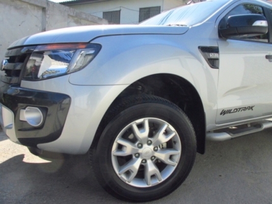 FORD WT 3.2 CC. เกียร์ออโต้ ขับ 4 ยกสูง TOP สุด FORD WT 3.2 CC. เกียร์ออโต้ ขับ 4 ยกสูง TOP สุด