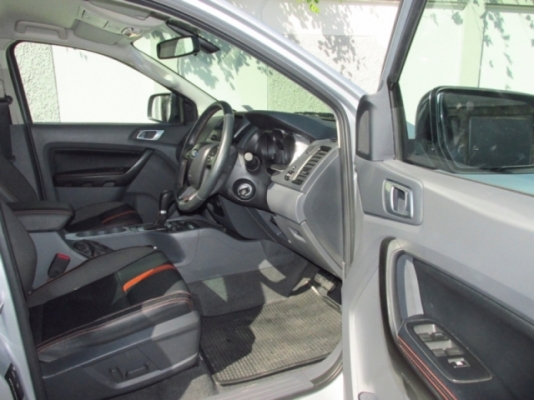 FORD WT 3.2 CC. เกียร์ออโต้ ขับ 4 ยกสูง TOP สุด FORD WT 3.2 CC. เกียร์ออโต้ ขับ 4 ยกสูง TOP สุด