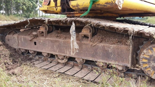 ขายแบคโคKOMATSU PC200-6 เครื่องดี เอวแน่น ทำงานเร็ว บูมอาร์มดี สภาพพร้อมใช้งาน สนใจโทร 090-8588220คุณนะ ID:narong498 หรือ www.truck.in.th/498 หรือfb:ณรงค์ ซื้อขายรถมือสอง(เว็บไซต์ส่วนตัว)