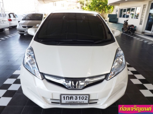 HONDA JAZZ HYBRID1.3 CVT ปี 2012