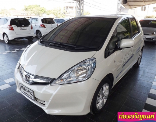 HONDA JAZZ HYBRID1.3 CVT ปี 2012 HONDA JAZZ HYBRID1.3 CVT ปี 2012