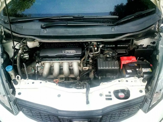 -----ขาย-----  (รถบ้าน ฟรีดาวน์ พร้อมโอน)  HONDA JAZZ ปี12 เกียร์AT เครื่อง 1.5 แอร์แบคคู่ เบาะหนังดำ กุญแจอีโม เซนทรัลล๊อก รถสวย ใหม่ เอี่ยม ไม่น้ำท่วม วิ่งน้อย ดูแลรักษาดี