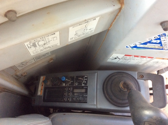 รถขุด ยี่ห้อKOBELCO