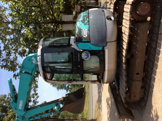 รถขุด ยี่ห้อKOBELCO