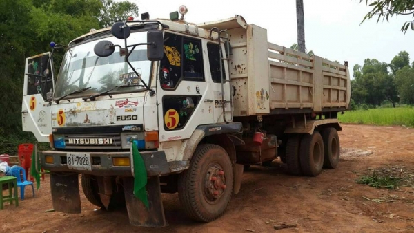 ขายดั้มMITSUBISHI FN528 ยูโรวันปี44 เครื่องดี แคชซีสวย พ.เพาเวอร์ เบรกทิฟฟี่ ภายในสวย แอร์เย็น พร้อมใช้งาน เอกสารพร้อมโอน จัดไฟแนนซ์ได้ เงื่อนไขง่ายๆวันเดียวรับรถ สนใจโทร 090-8588220คุณนะ ID:narong498 หรือ www.truck.in.th/498 หรือfb:ณรงค์ ซื้อขายรถมือสอง(