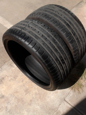 225/35R20 acceiera PHI ปี2012 ไม่มีปะ  มี 2 เส้น TEL.081-427-3941
