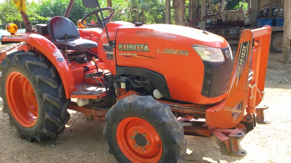 ปัญญาแทรคเตอร์..จัดมาให้ครับ ด่วน!!!คูโบต้า L3608 พร้อมผาน 6ตราช้าง รถไร่ สีเดิมๆ เล่มพร้อม จัดส่ง อเกษตรวิสัย จ.ร้อยเอ็ด