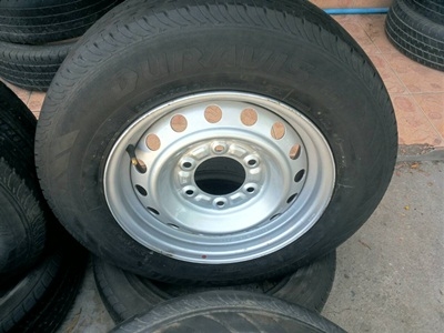 ขายล้อกะทะขอบ15 6 รู พร้อมยาง 4 ล้อ ขายล้อกะทะขอบ15 6 รู พร้อมยาง 4 ล้อ