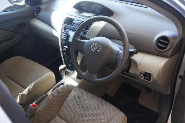 TOYOTA VIOS ปี 2012 AUTO ติดแก็ส LPG หัวฉีด ถังโดนัท รถสวย ล้อ MAX กระจกไฟฟ้า เครื่องเดิมแน่นๆ ช่วงล่างดี เบาะสภาพดี ภายในสวย สีสวย รถพร้อมใช้งาน จัดไฟแนนได้ ฟรีดาวน์