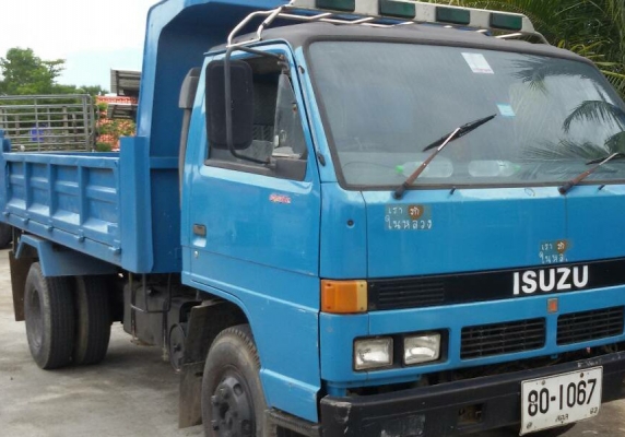 หกล้อดั้ม อีซูซุ NPRNPR-59LU5M-115แรง เกียร์สั้น power ล่างใหญ่ ท้าย Fยาง 8.25ดีทุกเส้น รถสภาพดีเดิมๆพร้อมจะไปลุย เมืองอุบล ครับท่าน