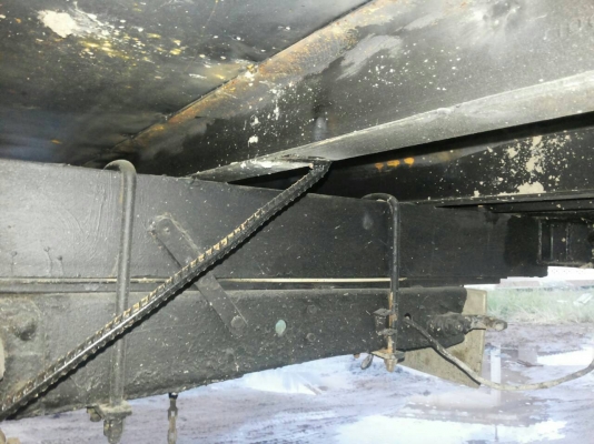 รถบรรทุก 6 ล้อ พื้นเรียบ ยี่ห้อ ISUZU  110  แรงม้า