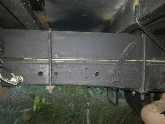 รถบรรทุก 6 ล้อ พื้นเรียบ ยี่ห้อ ISUZU  110  แรงม้า