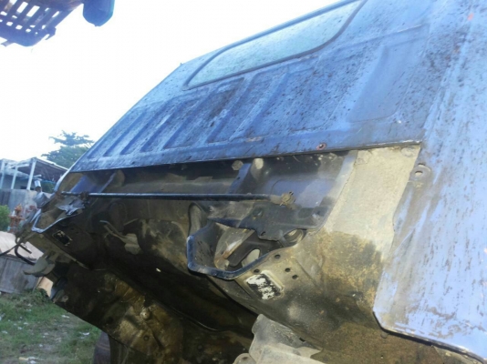 รถบรรทุก 6 ล้อ พื้นเรียบ ยี่ห้อ ISUZU  110  แรงม้า