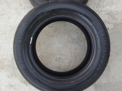ขายยาง215/60/16 ปี 1913 BRIDGESTONE TUENZA GR90  2 เส้น