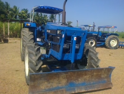 ขาย  รถไถFORD  รุ่น6640คานหน้าNEWHOLLAND  มีทะเบียนพร้อมใช้สนใจ0810076640