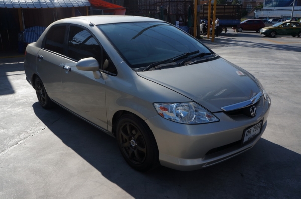 ออกรถ ไม่เสียเงิน การันตรี รถสวย HONDA CITY ปี 2003 ล้อ MAX แต่ง พวงมาลัยพาวเวรอ์ กระจกไฟฟ้า เครื่องเดิมวิ่งดี ช่วงล่างแน่น ภายในสภาพสวย สีสวย รถพร้อมใข้งาน จัดไฟแนนได้ ฟรีดาวน์