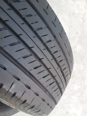 ขายยาง205/70/15 ปี12/3เส้นปี11/1เส้น  BRIDGESTONE DURAVIS  R611 4 เส้น