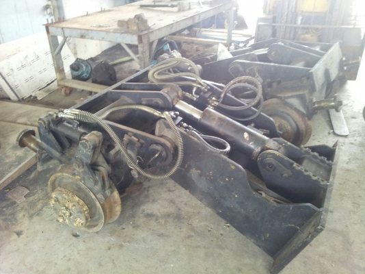 Excavator Rail Attachment for CAT 307 (ชุดอุปกรณ์ติดตั้งวิ่งบนรางรถไฟ)