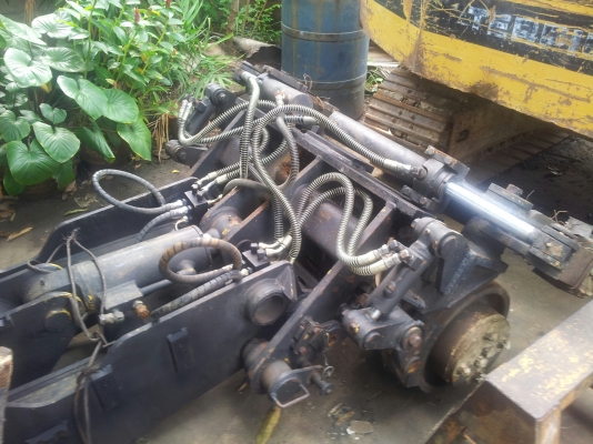 Excavator Rail Attachment for CAT 307 (ชุดอุปกรณ์ติดตั้งวิ่งบนรางรถไฟ)