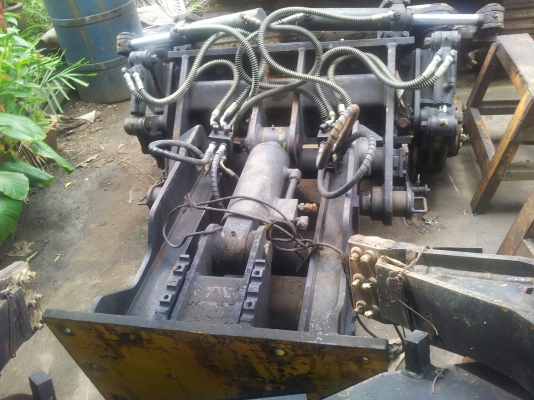 Excavator Rail Attachment for CAT 307 (ชุดอุปกรณ์ติดตั้งวิ่งบนรางรถไฟ)