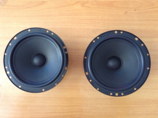 ลำโพง HI END ในตำนานมีคู่เดียวครับ ลำโพง HI END ในตำนานมีคู่เดียวครับ