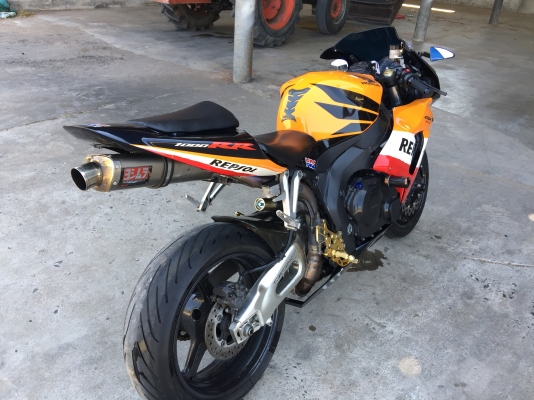ขายcbr1000 y07 ลดราคาครับ185,000บาทครับ