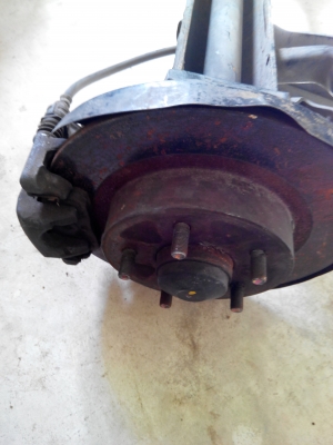 ขาย คานชุดดิสเบรคหลัง nissan cefiro a32 มือสอง สภาพดี ราคา 4000 บาท