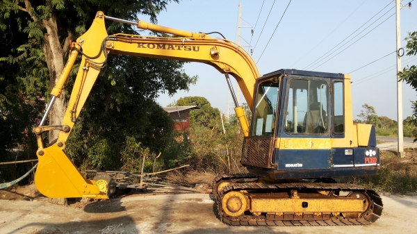 ขายด่วนรถเเม็คโคร KOMATSU PC60-5 รถนอกมีระบบหัวลายกะแทกรถยังไม่เคยใช้งานในเมืองไทยเลย