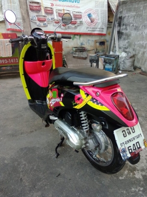 Scoopy-i สีชมพู-ดำ หัวฉีดประหยัดน้ำมัน ราคาถูกครับ