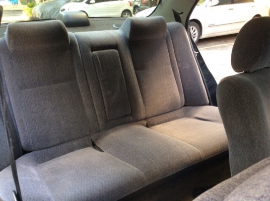 ขายรถมาสด้า 323 ซีดาน ปี 96 เครื่องเดิม 1.6 หัวฉีด เกียร์ธรรมดา ติดแก๊ส LPG  ภายในเดิมๆสวยมาก เบาะกำมะหยี่เดิมๆสะอาด เครื่องเสียง CD/จอทีวี LCD 7&quot; ซับเบส 10&quot; ใช้ได้หมด  กระจกไฟฟ้าทั้งคัน เพาเวอร์ แอร์เย็นฉ่ำ ตัวถังบางๆเดิมๆทั้งคัน สีสวยเงา รถสวย