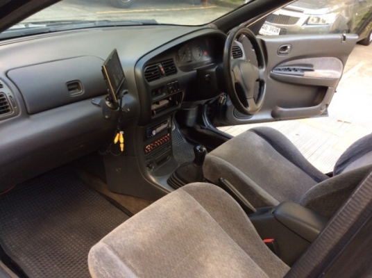 ขายรถมาสด้า 323 ซีดาน ปี 96 เครื่องเดิม 1.6 หัวฉีด เกียร์ธรรมดา ติดแก๊ส LPG  ภายในเดิมๆสวยมาก เบาะกำมะหยี่เดิมๆสะอาด เครื่องเสียง CD/จอทีวี LCD 7&quot; ซับเบส 10&quot; ใช้ได้หมด  กระจกไฟฟ้าทั้งคัน เพาเวอร์ แอร์เย็นฉ่ำ ตัวถังบางๆเดิมๆทั้งคัน สีสวยเงา รถสวย