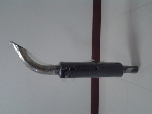 ท่อไอเสียรถไถ Ford ครับ (ยกเลิกการขายเนื่องจากนำไปใช้แล้วครับ)