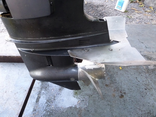 เครื่องเรือYAMAHA 80 แรง 2 จังหวะ พร้อมใช้