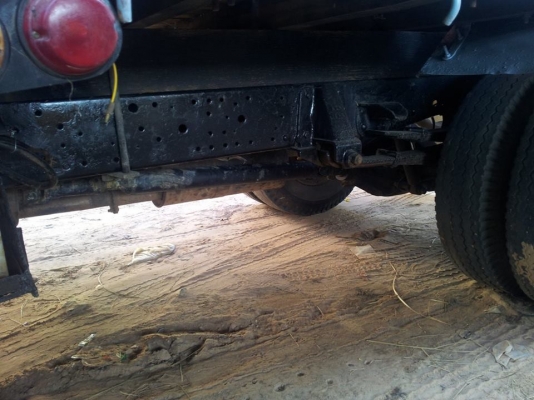 ต้องการขายครับ  NKR 88  6ล้อเล็ก ภาษีไม่ขาดต่อ พร้อมโอน