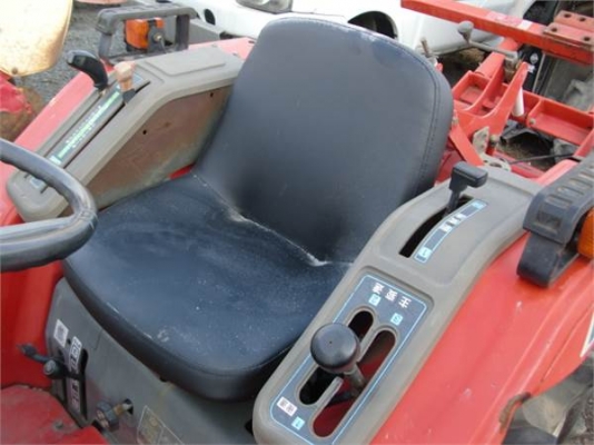 Yanmar F6 รถแทรกเตอร์ฟาร์ม