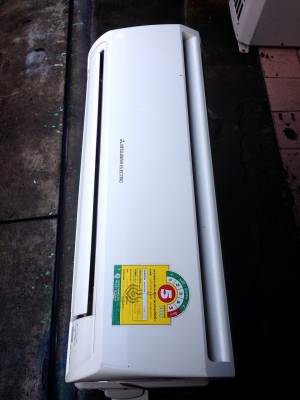 **** ขายแอร์ Mitsubishi 13000 BTU สภาพสวย **** **** ขายแอร์ Mitsubishi 13000 BTU สภาพสวย ****