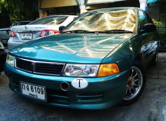 ท้ายเบนซ์ ปี 99 แต่งซิ่ง เครื่อง 4g92 เกียร์ธรรมดา น้ำมัน+แก๊ส แจ้งลงเล่มแล้ว เครื่องดี เกียร์ดี ช่วงล่างแน่นๆ ขับดีมาก เลี้ยวไม่ดัง ศูนย์ตรงวิ่งไม่สั่น ดิสก์เบรค 4 ล้อ กระจกไฟฟ้า เซ็นทรัลล็อค ภายในเรียบร้อยสวยงาม แอร์เย็นฉ่ำ เครื่องเสียง pioneer แม็กซ์ 1