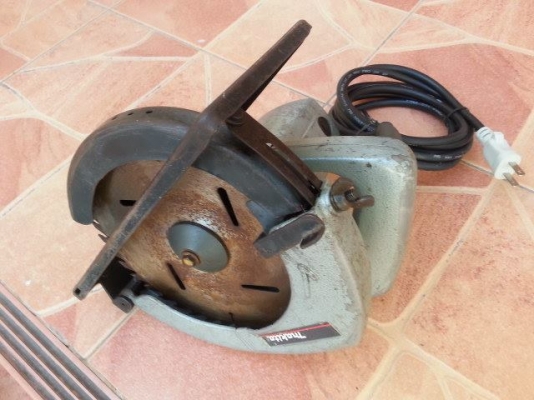 Makita กบไฟฟ้า เลื่อยวงเดือน Makita กบไฟฟ้า เลื่อยวงเดือน