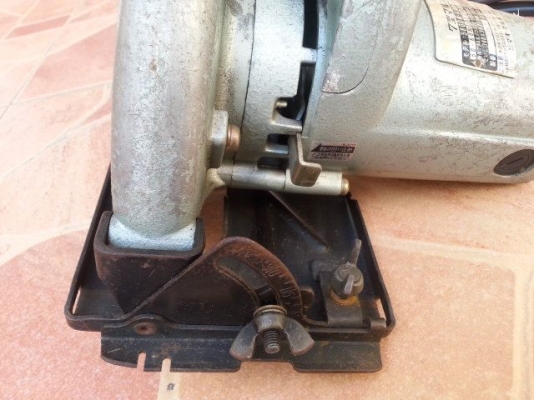 Makita กบไฟฟ้า เลื่อยวงเดือน Makita กบไฟฟ้า เลื่อยวงเดือน