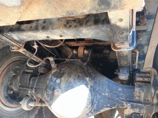 รถฮีโน่ 10 ล้อดั้ม 251 แรงม้า. ปี 56  ( ขายแม่ , ลูก )   สนใจติดต่อ 081 - 6079515