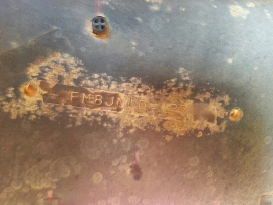 รถฮีโน่ 10 ล้อดั้ม 251 แรงม้า. ปี 56  ( ขายแม่ , ลูก )   สนใจติดต่อ 081 - 6079515