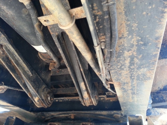 รถฮีโน่ 10 ล้อดั้ม 251 แรงม้า. ปี 56  ( ขายแม่ , ลูก )   สนใจติดต่อ 081 - 6079515