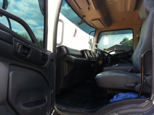 รถฮีโน่ 10 ล้อดั้ม 251 แรงม้า. ปี 56  ( ขายแม่ , ลูก )   สนใจติดต่อ 081 - 6079515