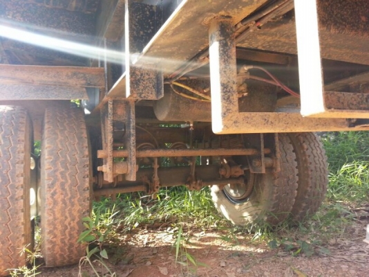 รถฮีโน่ 10 ล้อดั้ม 251 แรงม้า. ปี 56  ( ขายแม่ , ลูก )   สนใจติดต่อ 081 - 6079515