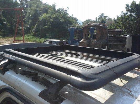 ขายแร็คหลังคา แครี่บอย สภาพสวย2200- ถอดจากMUV-7 มีตำหนินิดหน่อยขายถูก