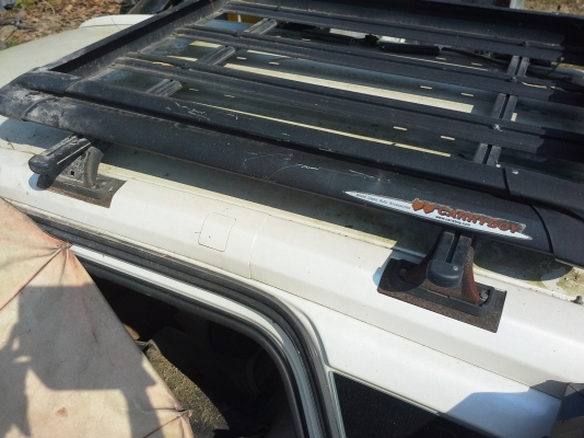 ขายแร็คหลังคา แครี่บอย สภาพสวย2200- ถอดจากMUV-7 มีตำหนินิดหน่อยขายถูก