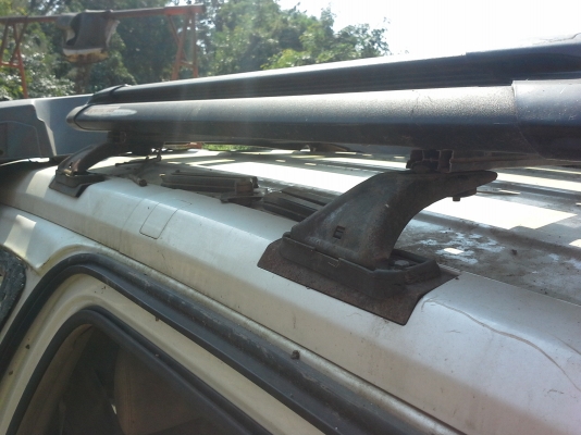 ขายแร็คหลังคา แครี่บอย สภาพสวย2200- ถอดจากMUV-7 มีตำหนินิดหน่อยขายถูก